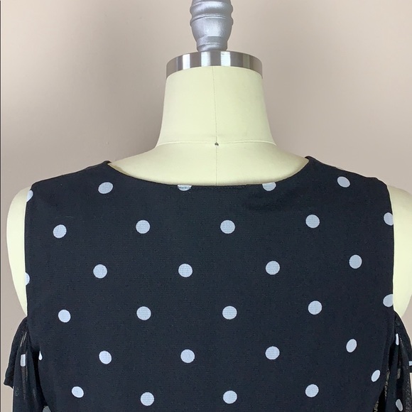 INC International Concepts Black & White Top Small - Picture 5 of 5